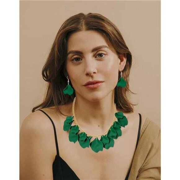 Flower Petal Necklace Earrings Set Green 3 piece jewelry set for spring - Picture 4 of 6